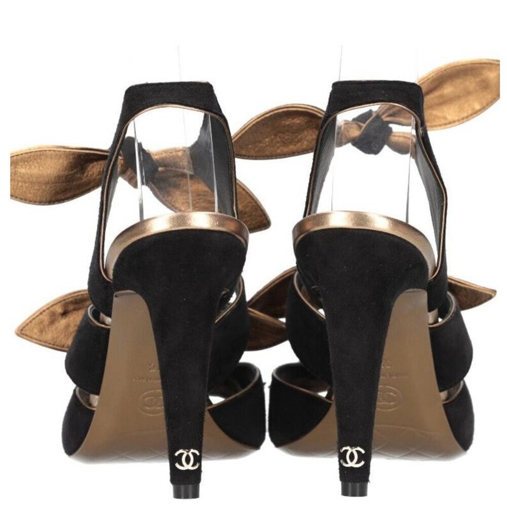 NWOT CHANEL Black Bow Cross Strap CC Logo Block Heel Sandals Size EU 38.5